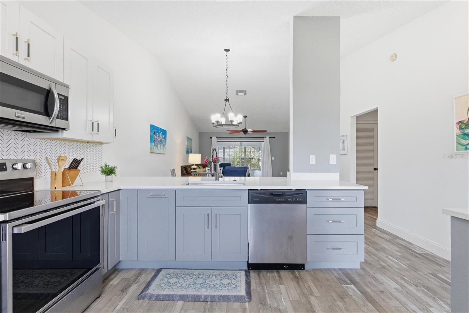 Image 8 of 28 For 2178 Elm Street 1007