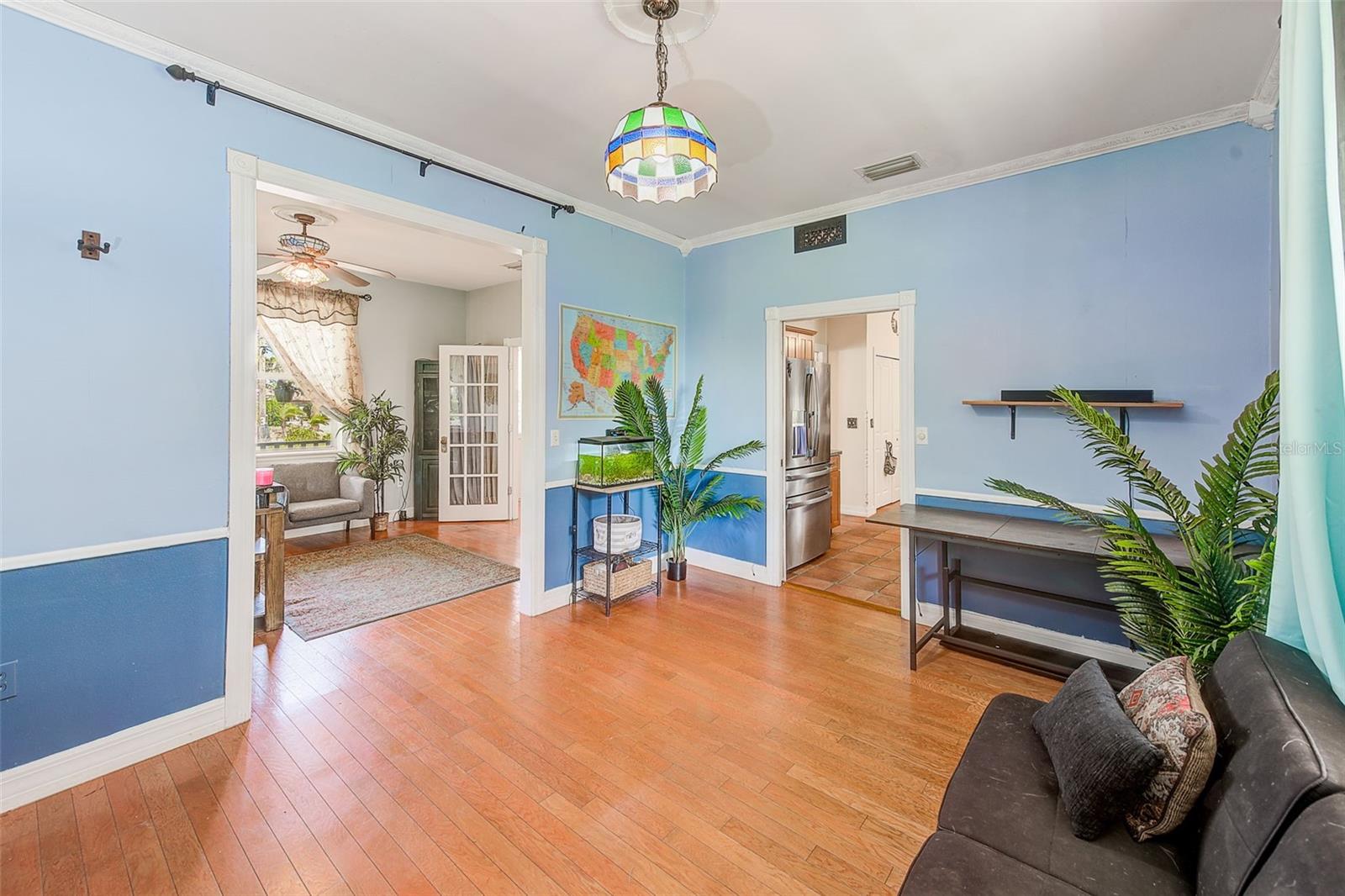 Image 12 of 68 For 757 Bayshore Dr