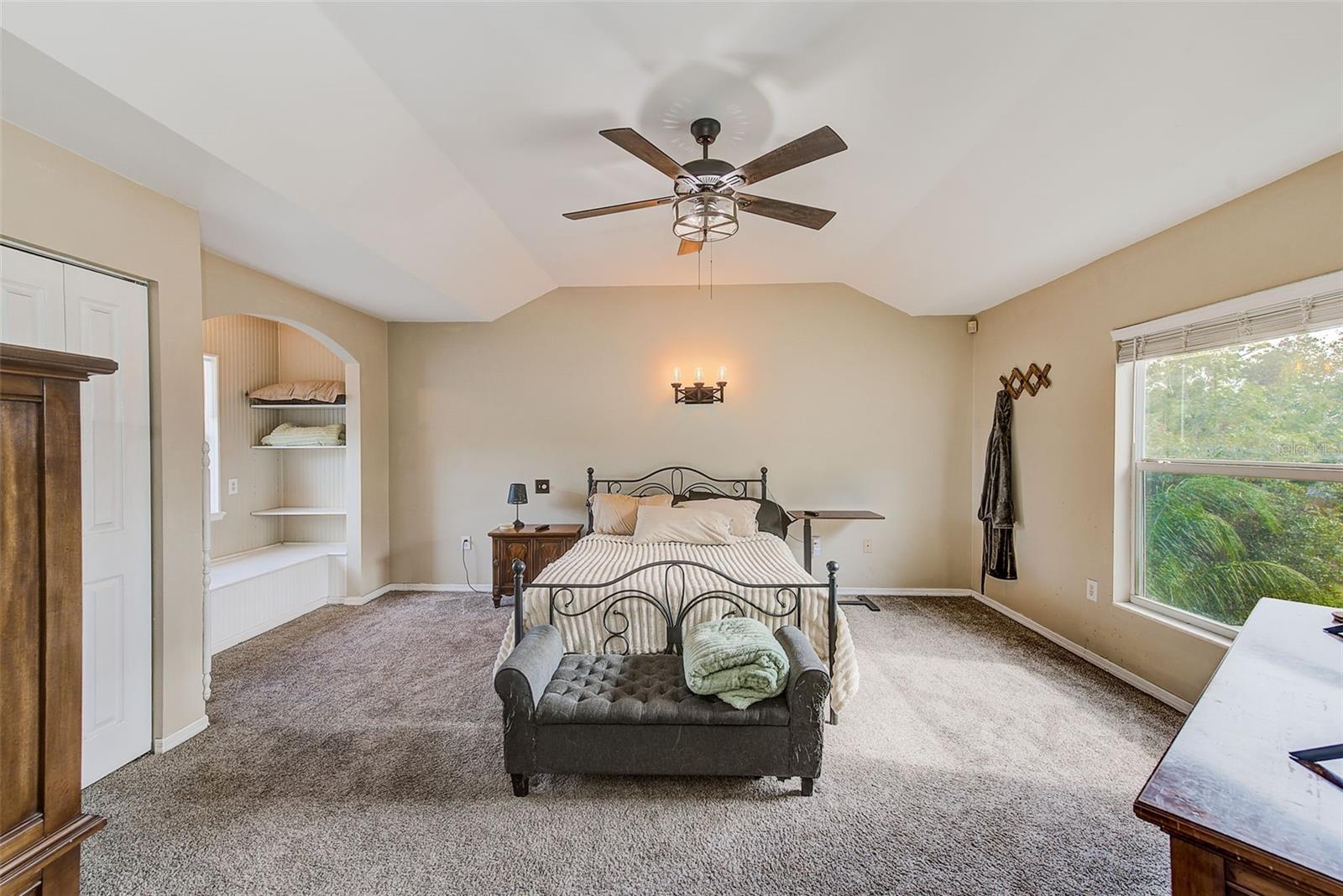 Image 24 of 68 For 757 Bayshore Dr