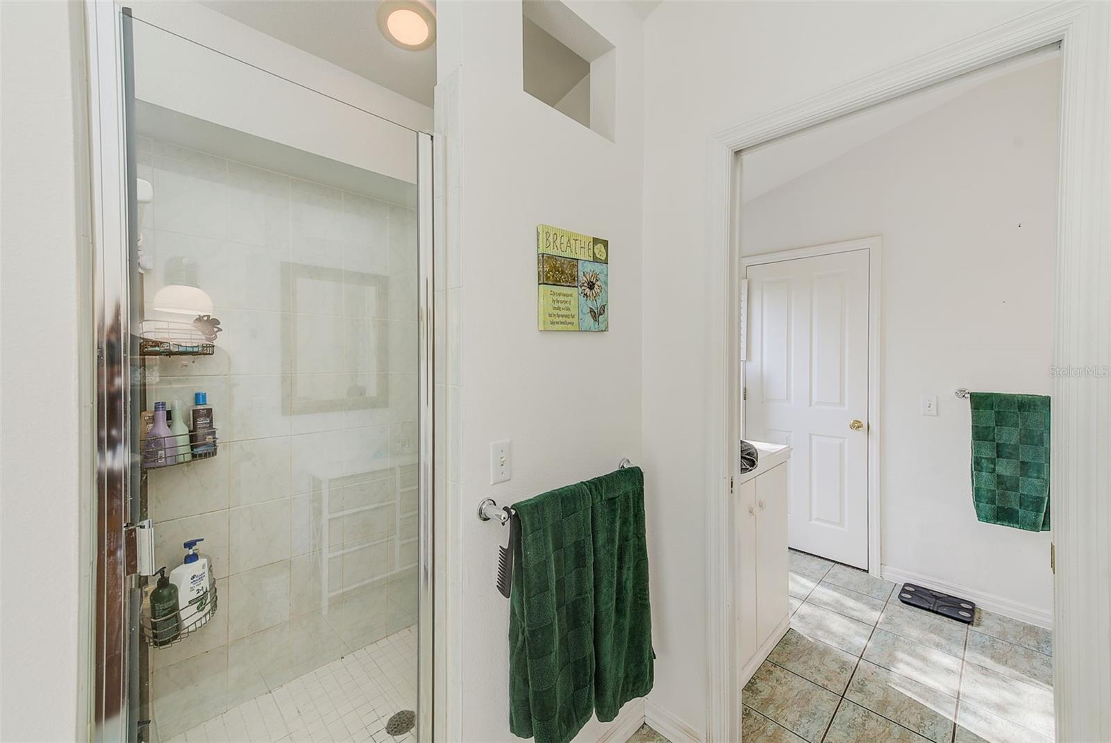 Image 31 of 68 For 757 Bayshore Dr