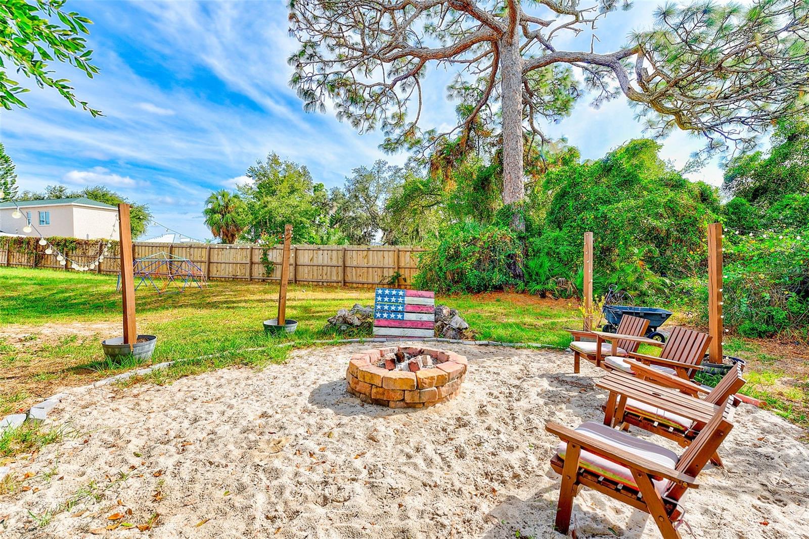 Image 47 of 68 For 757 Bayshore Dr