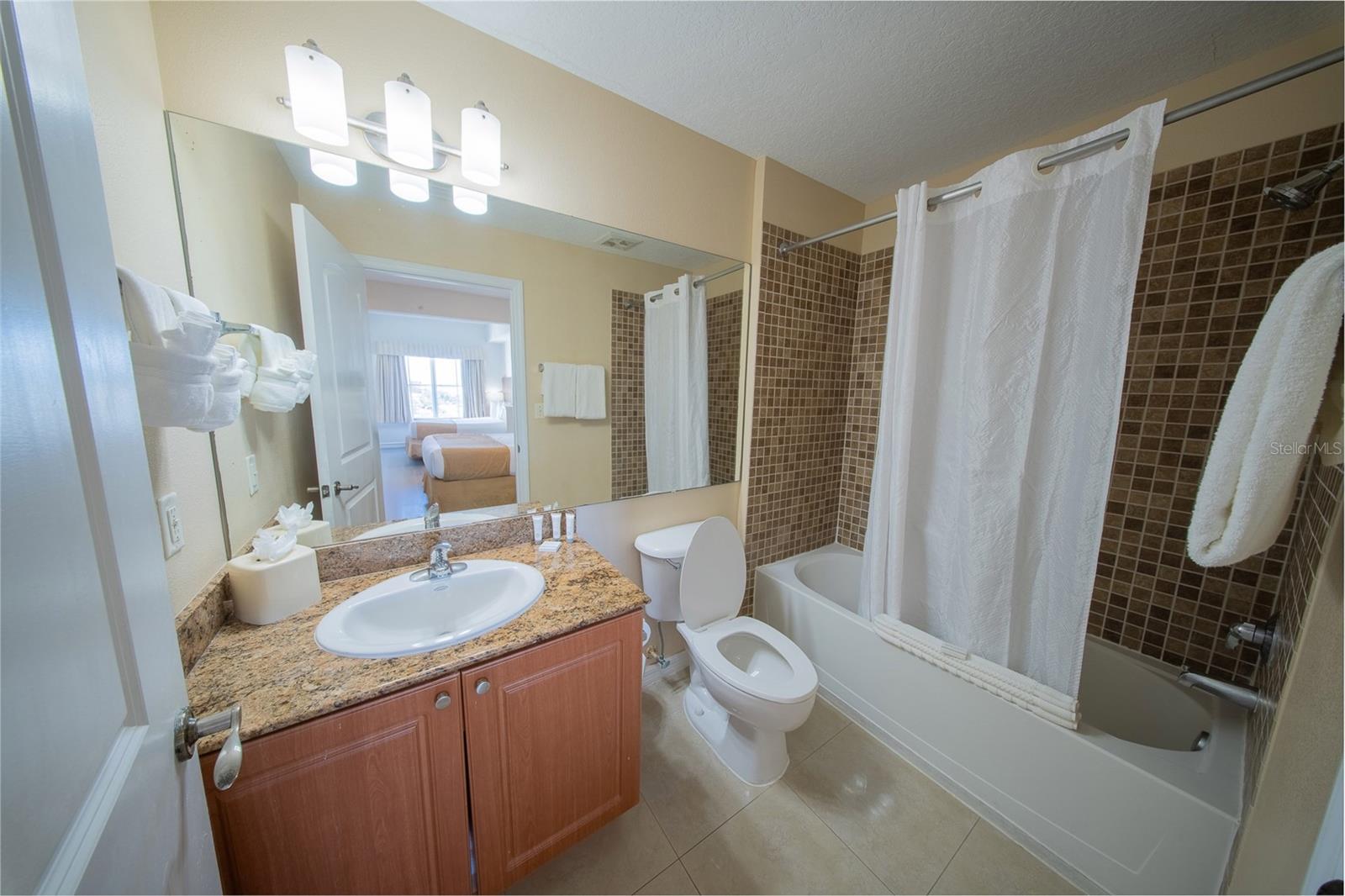 Image 27 of 50 For 7395 Universal Boulevard 701