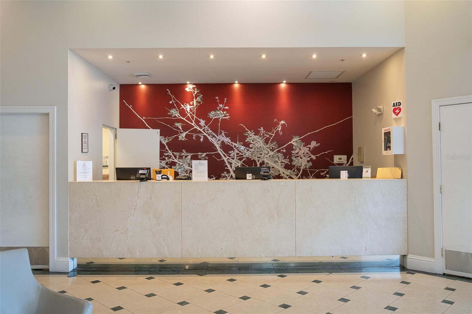 Image 5 of 50 For 7395 Universal Boulevard 701