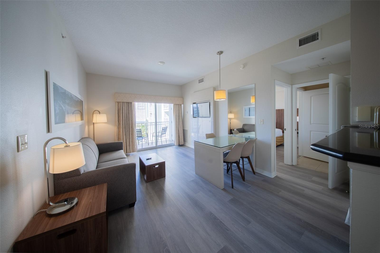 Image 7 of 50 For 7395 Universal Boulevard 701