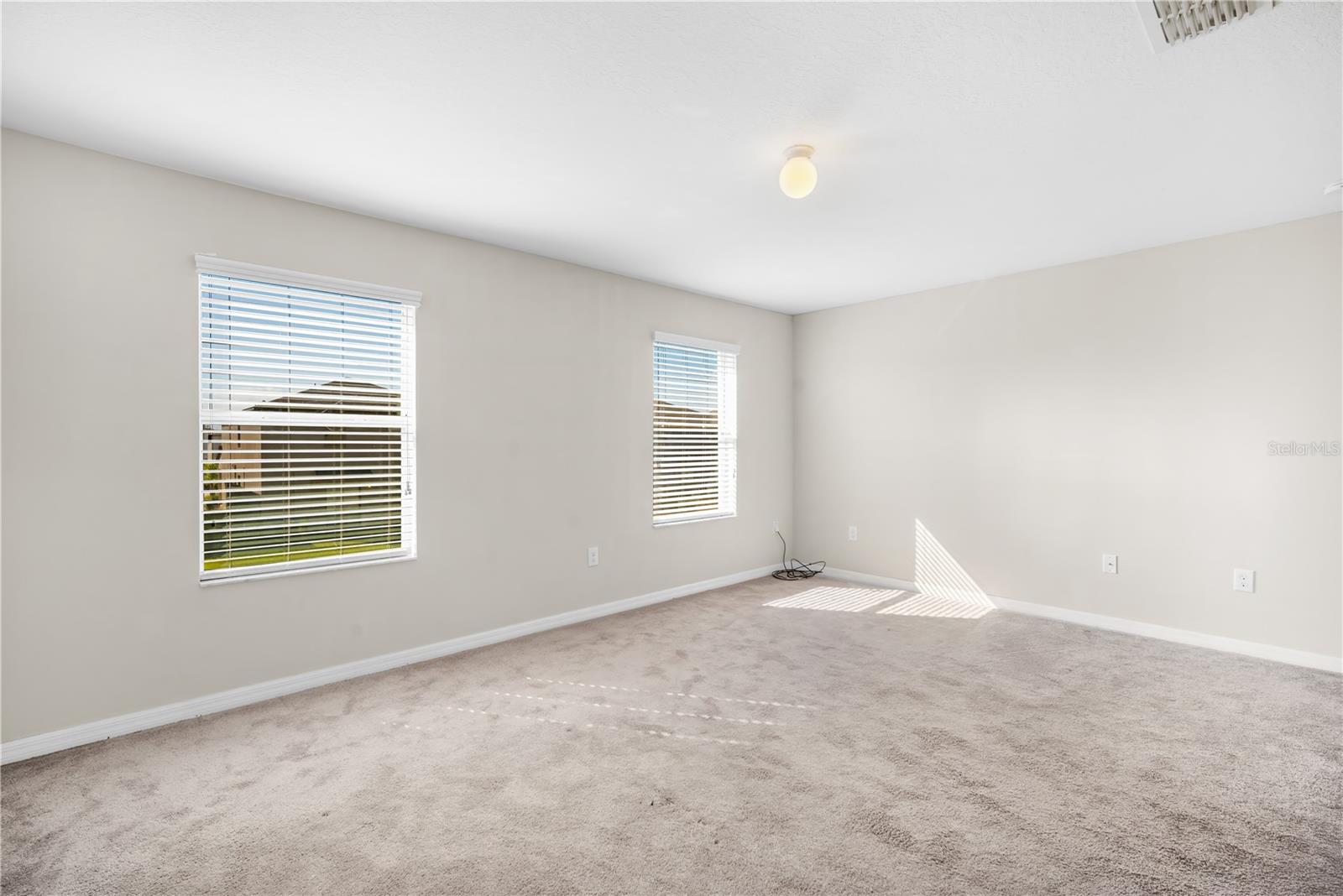 Image 17 of 23 For 2108 Golden Falcon Drive