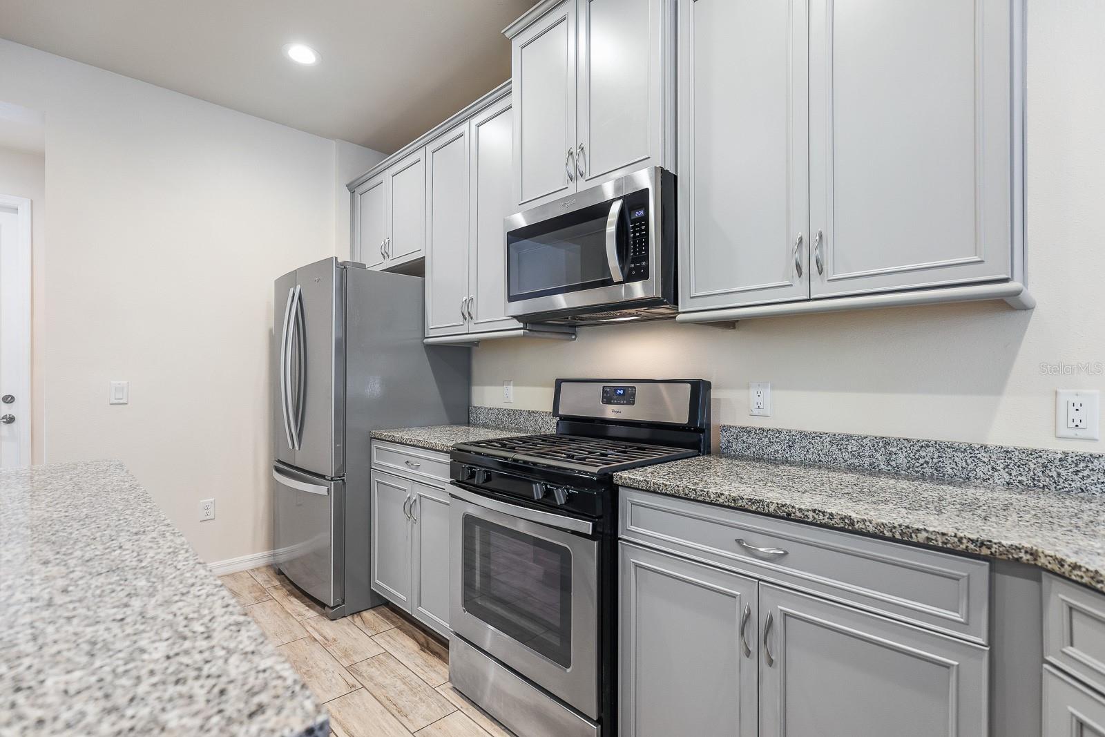 Image 11 of 44 For 5612 Balcony Bridge Place