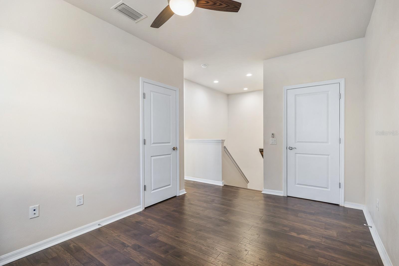 Image 20 of 44 For 5612 Balcony Bridge Place