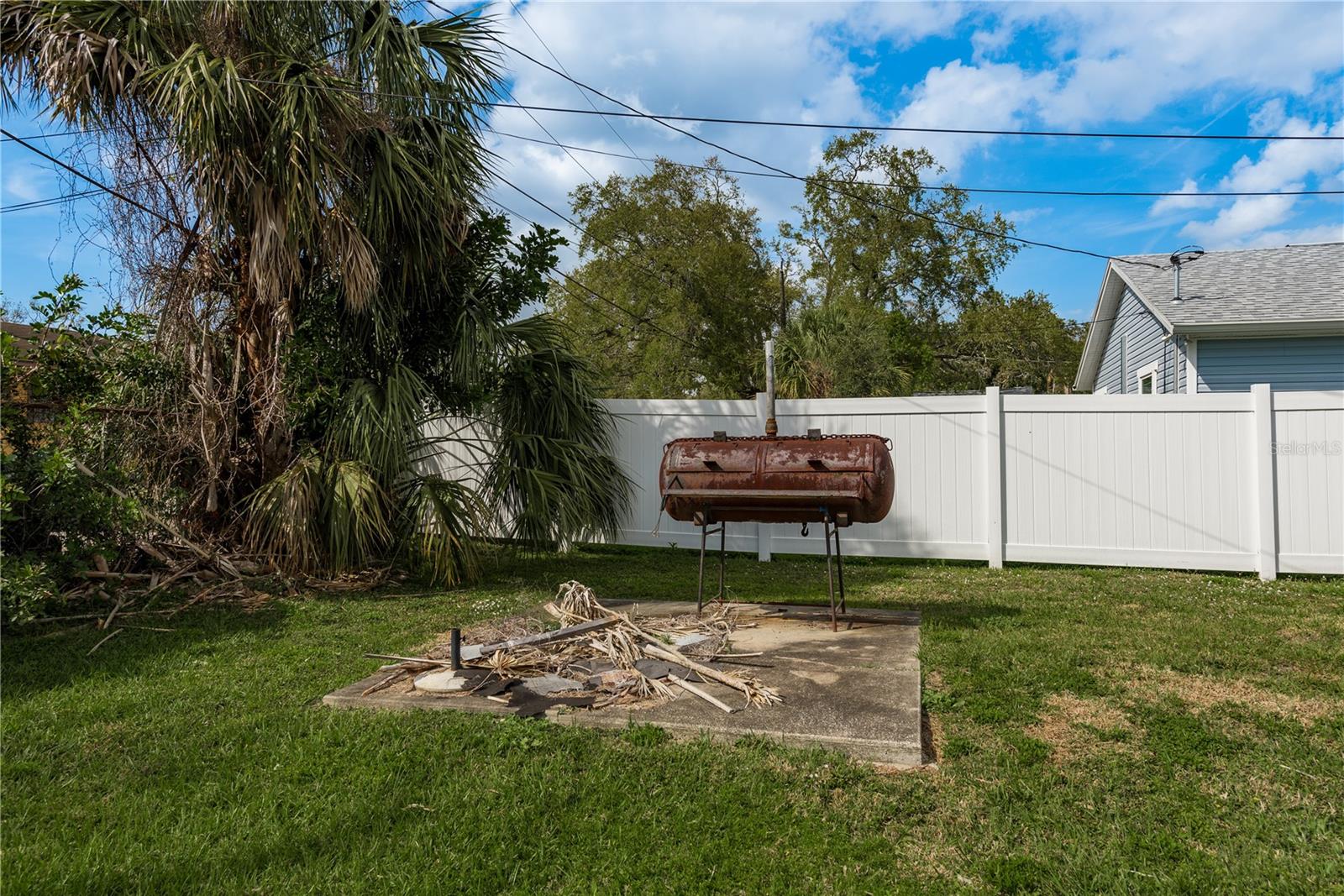 Image 24 of 26 For 2501 Auburn Street S