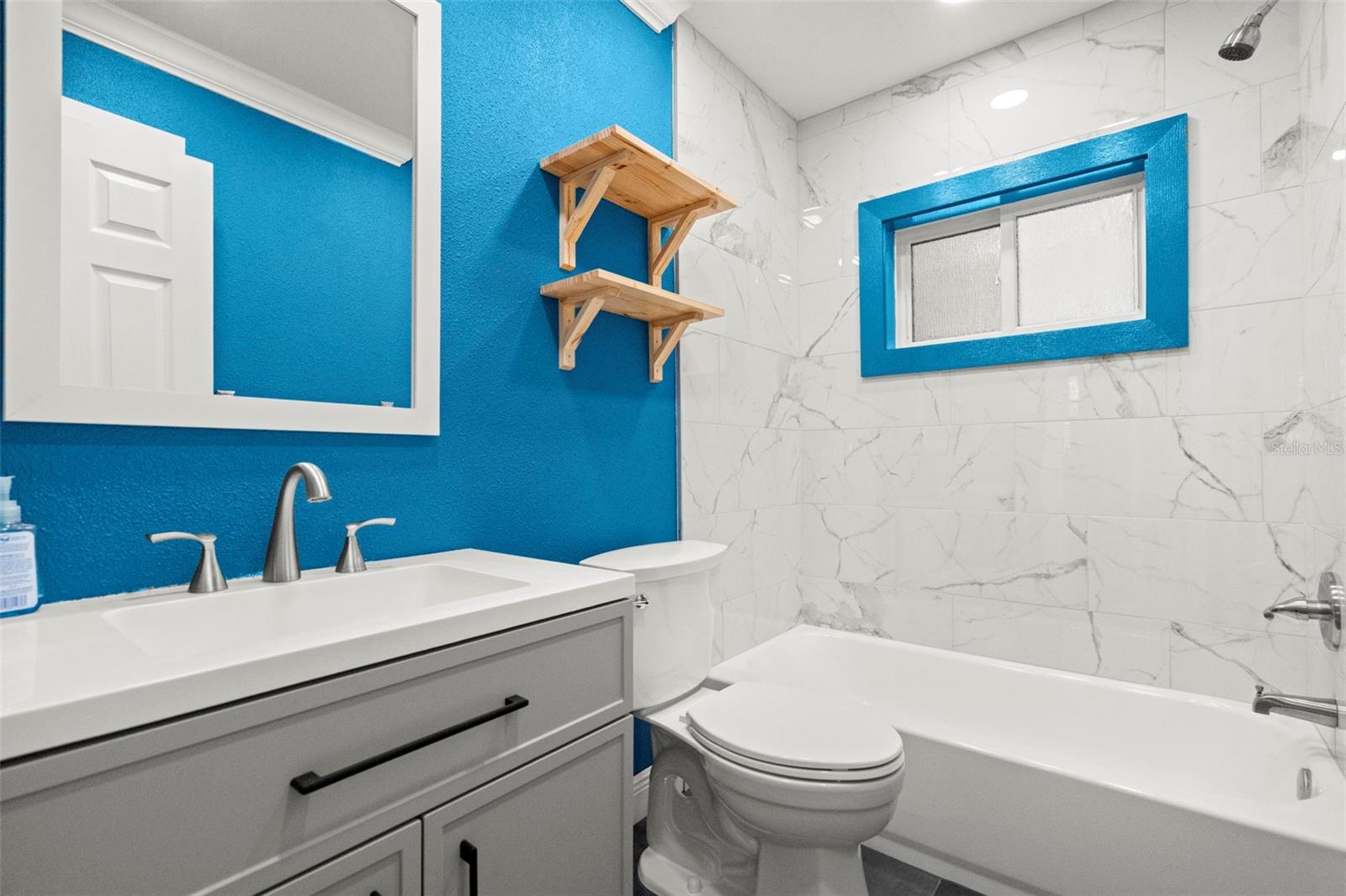 Image 11 of 19 For 78 Lexington Drive