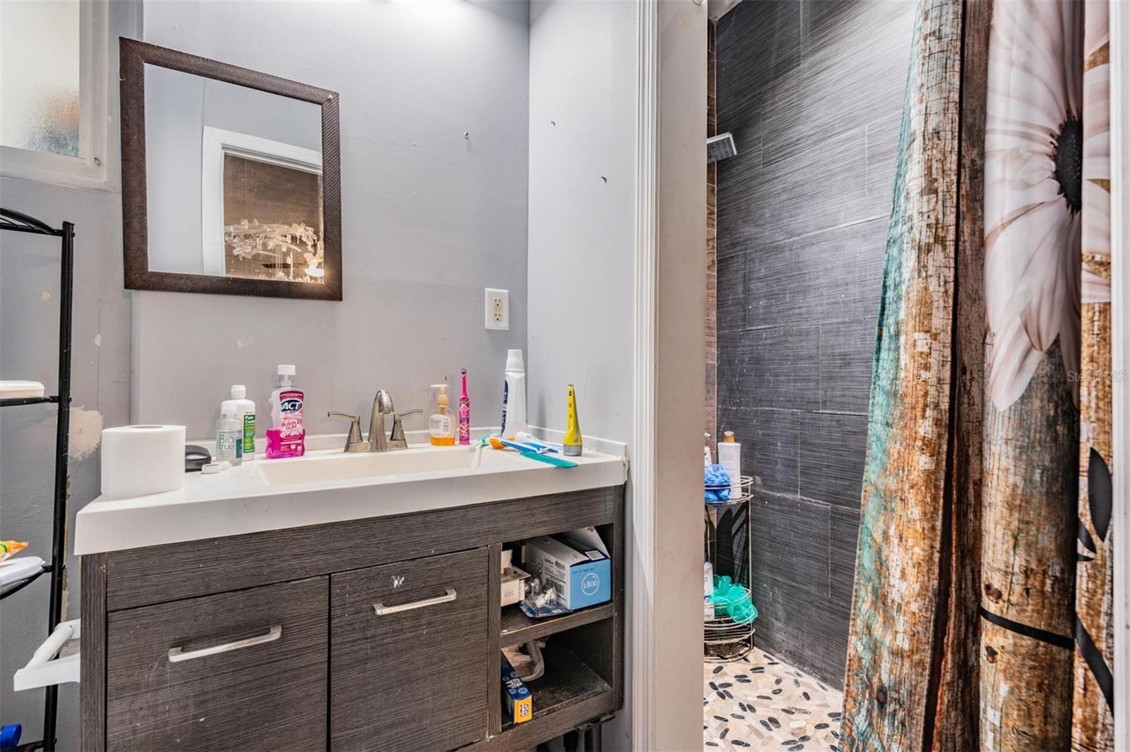 Image 14 of 31 For 5533 Atlantic Avenue N