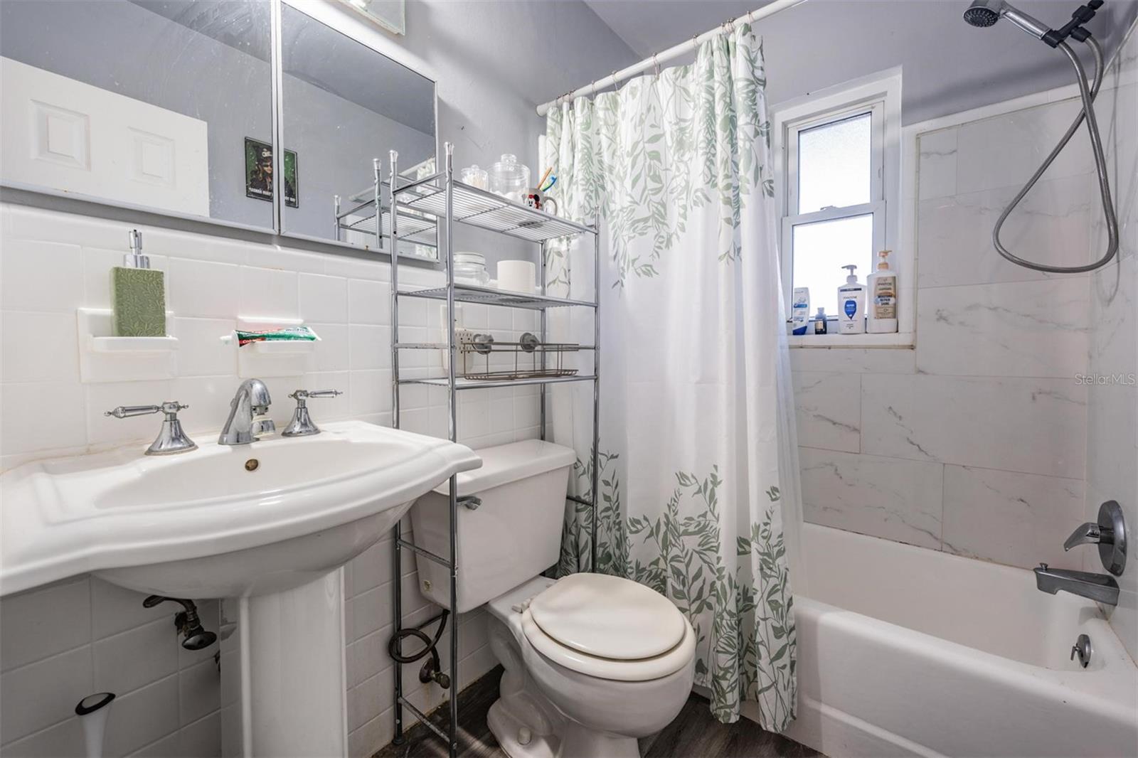 Image 17 of 31 For 5533 Atlantic Avenue N