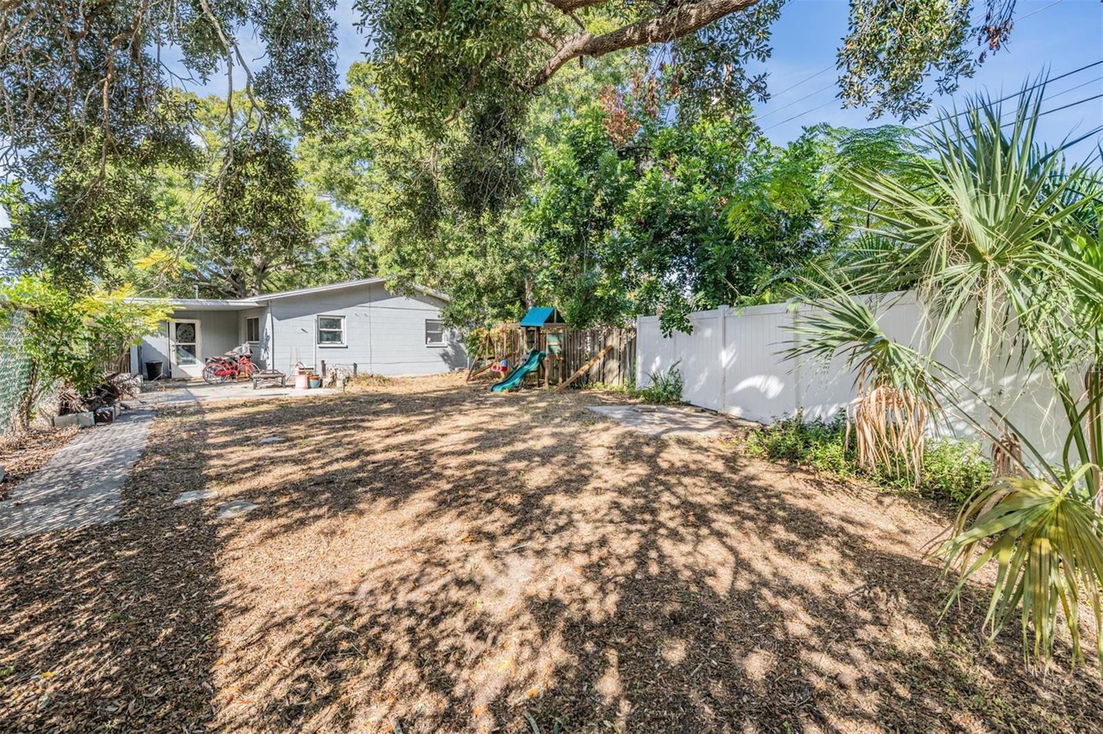 Image 26 of 31 For 5533 Atlantic Avenue N