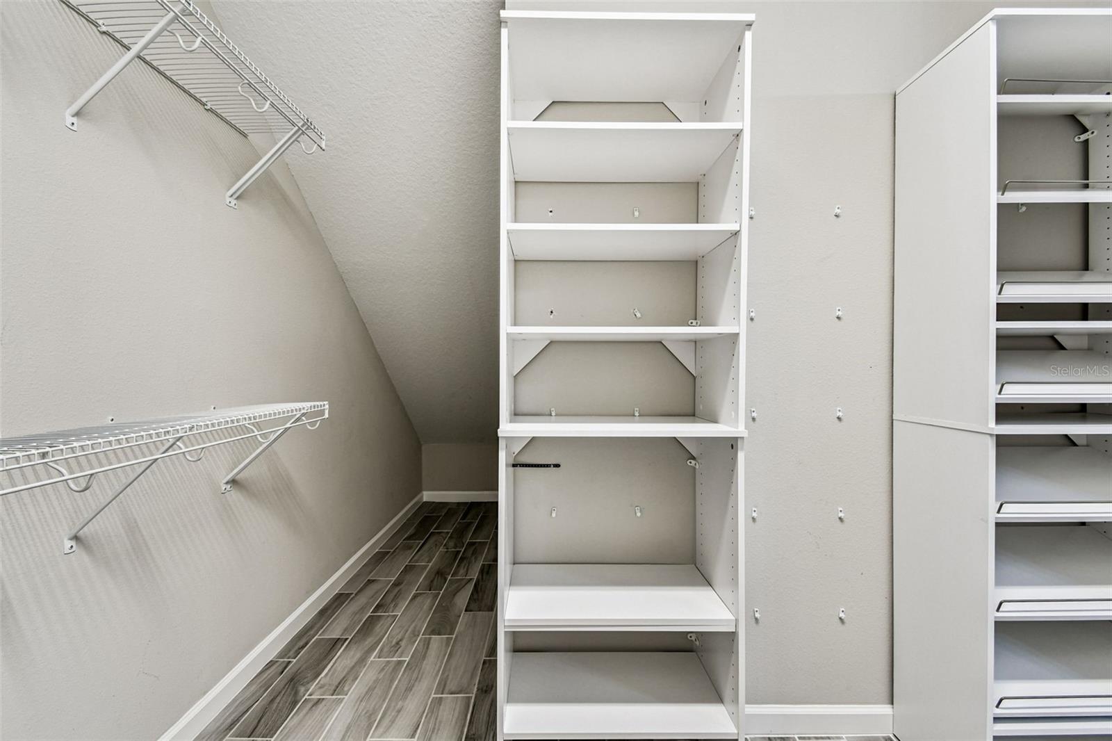 Image 21 of 96 For 5212 Blossom Cove