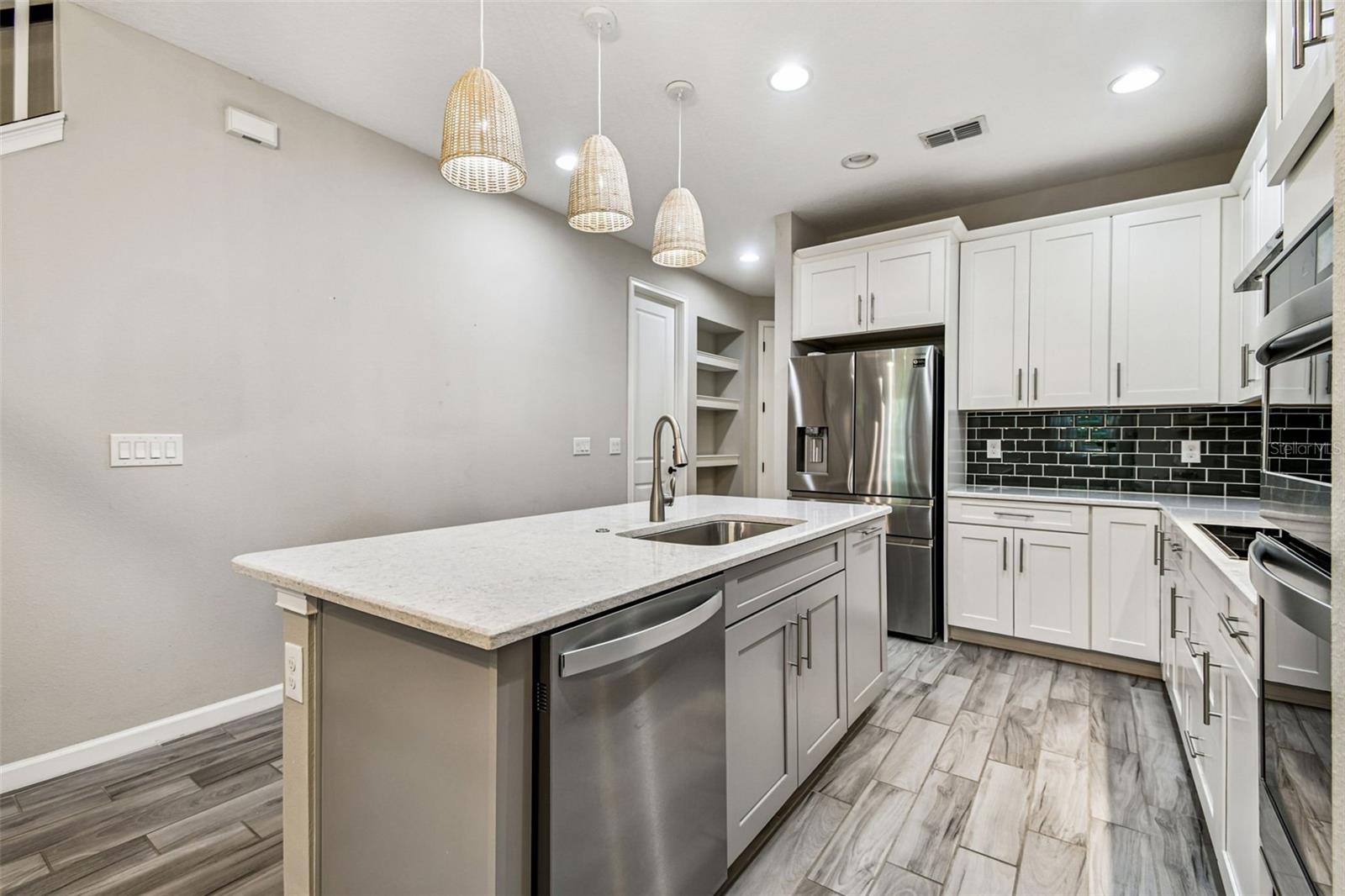 Image 35 of 96 For 5212 Blossom Cove