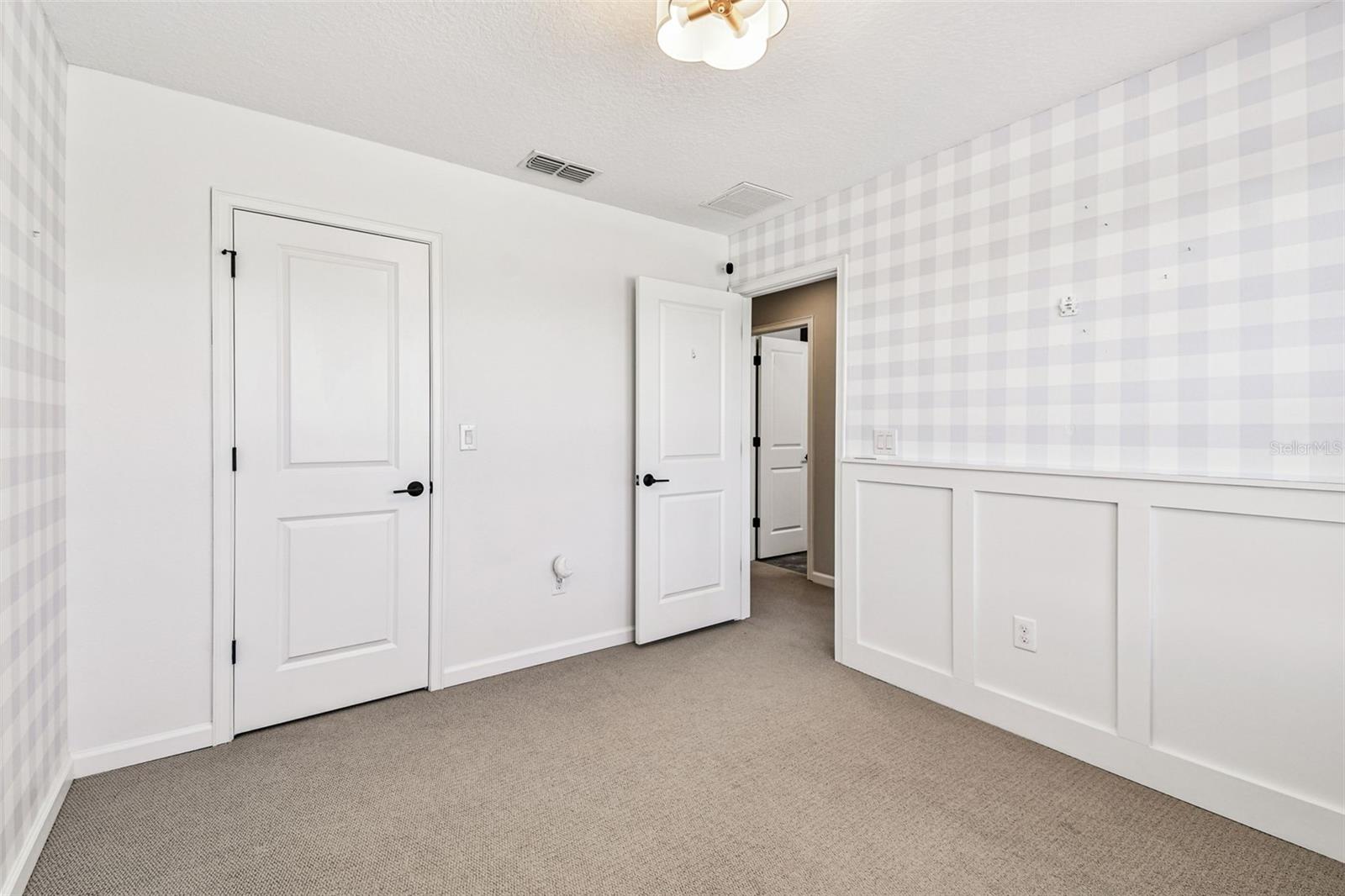 Image 71 of 96 For 5212 Blossom Cove