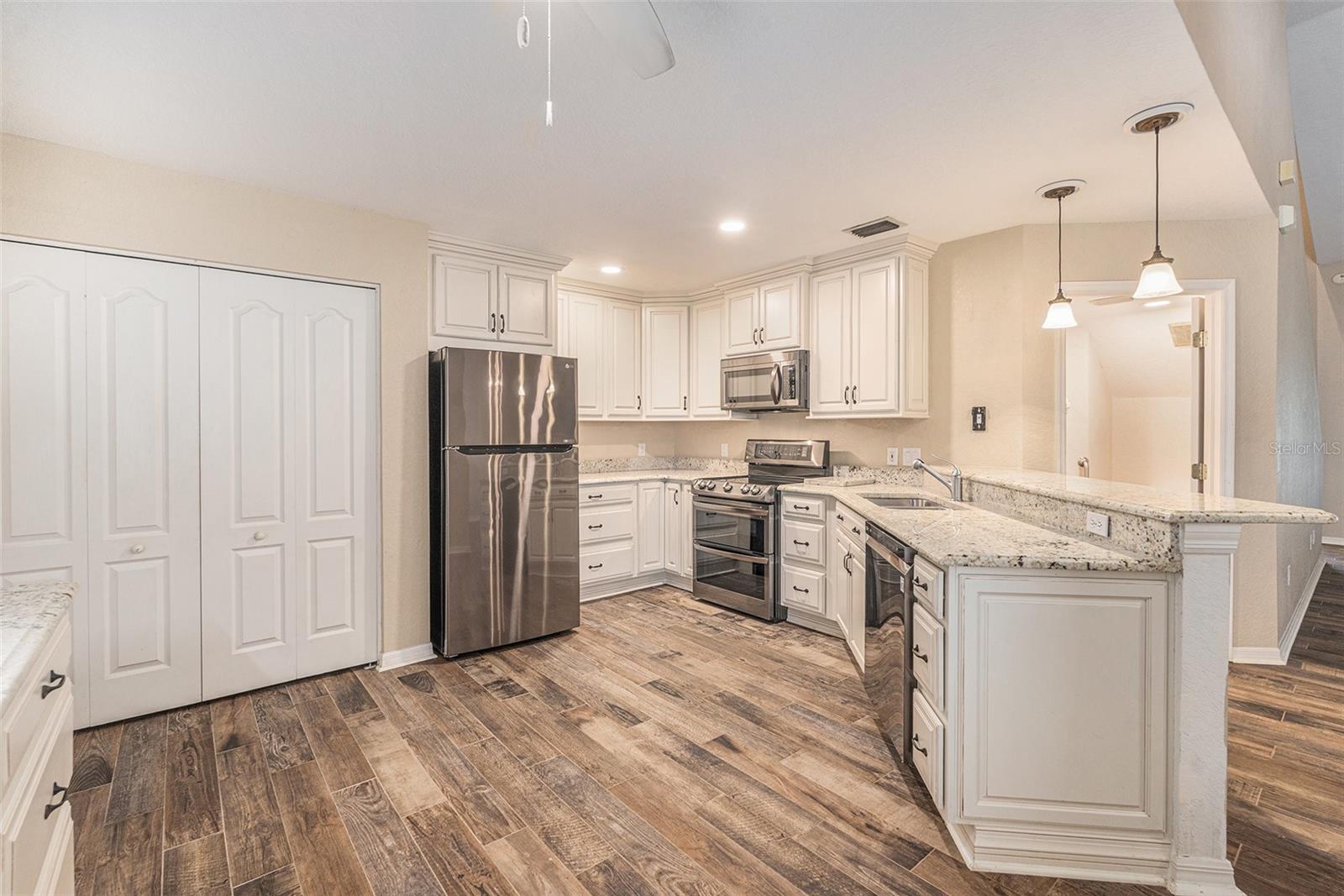 Image 10 of 26 For 21527 Woodstork Lane