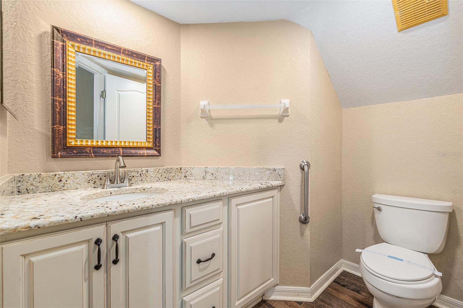 Image 13 of 26 For 21527 Woodstork Lane