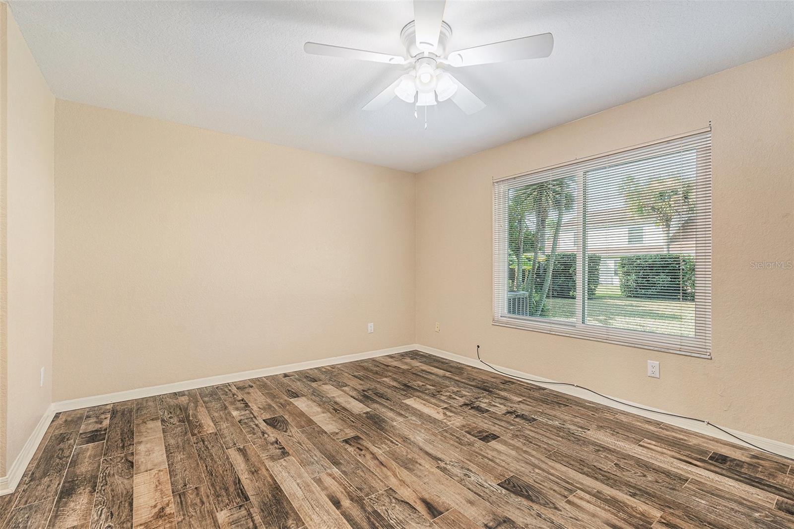 Image 14 of 26 For 21527 Woodstork Lane