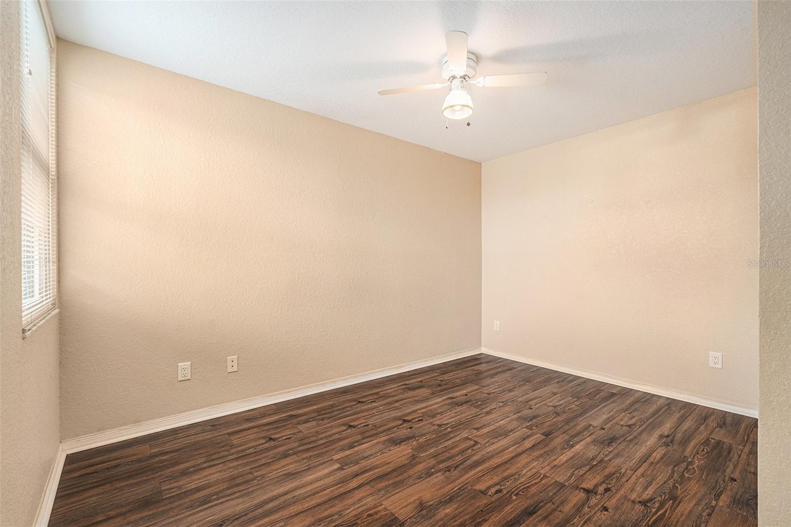 Image 18 of 26 For 21527 Woodstork Lane