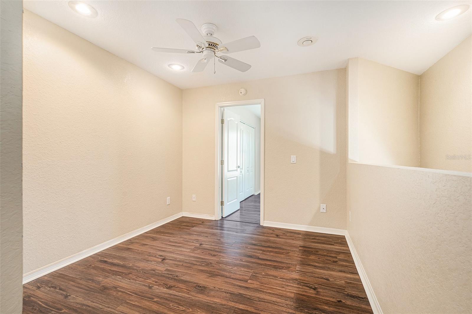 Image 20 of 26 For 21527 Woodstork Lane