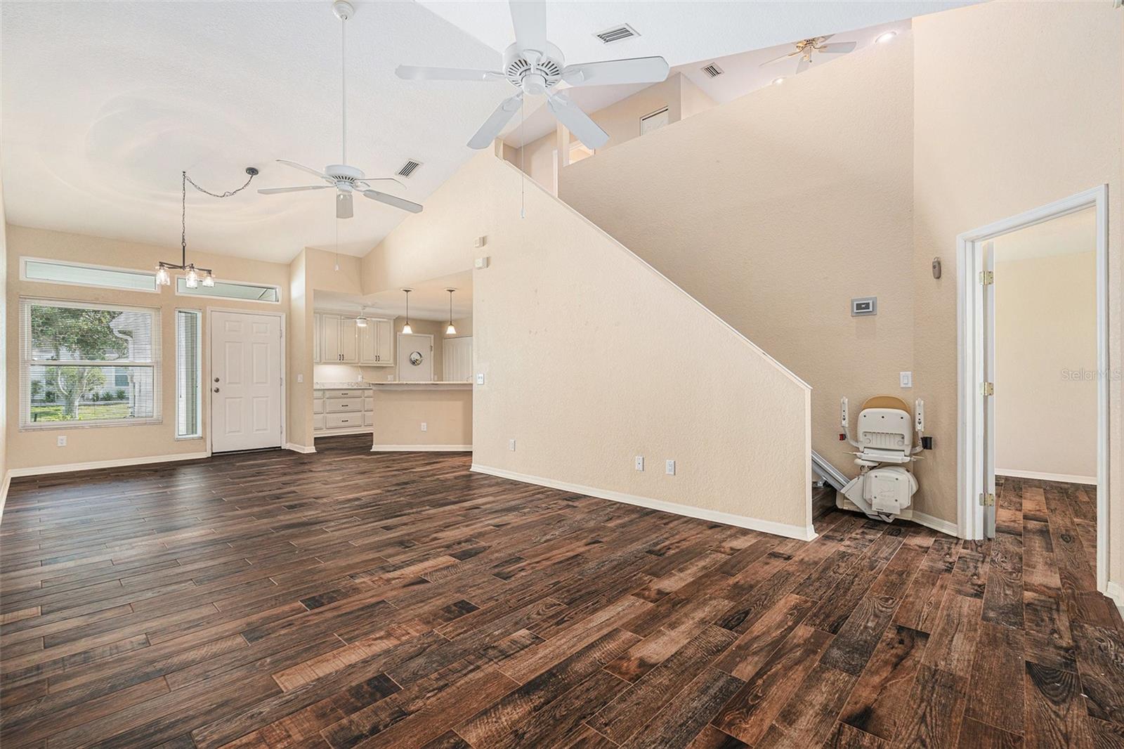 Image 6 of 26 For 21527 Woodstork Lane