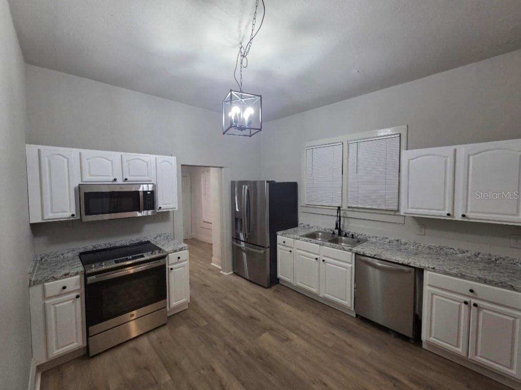 Image 3 of 13 For 1908 Mitchell Avenue