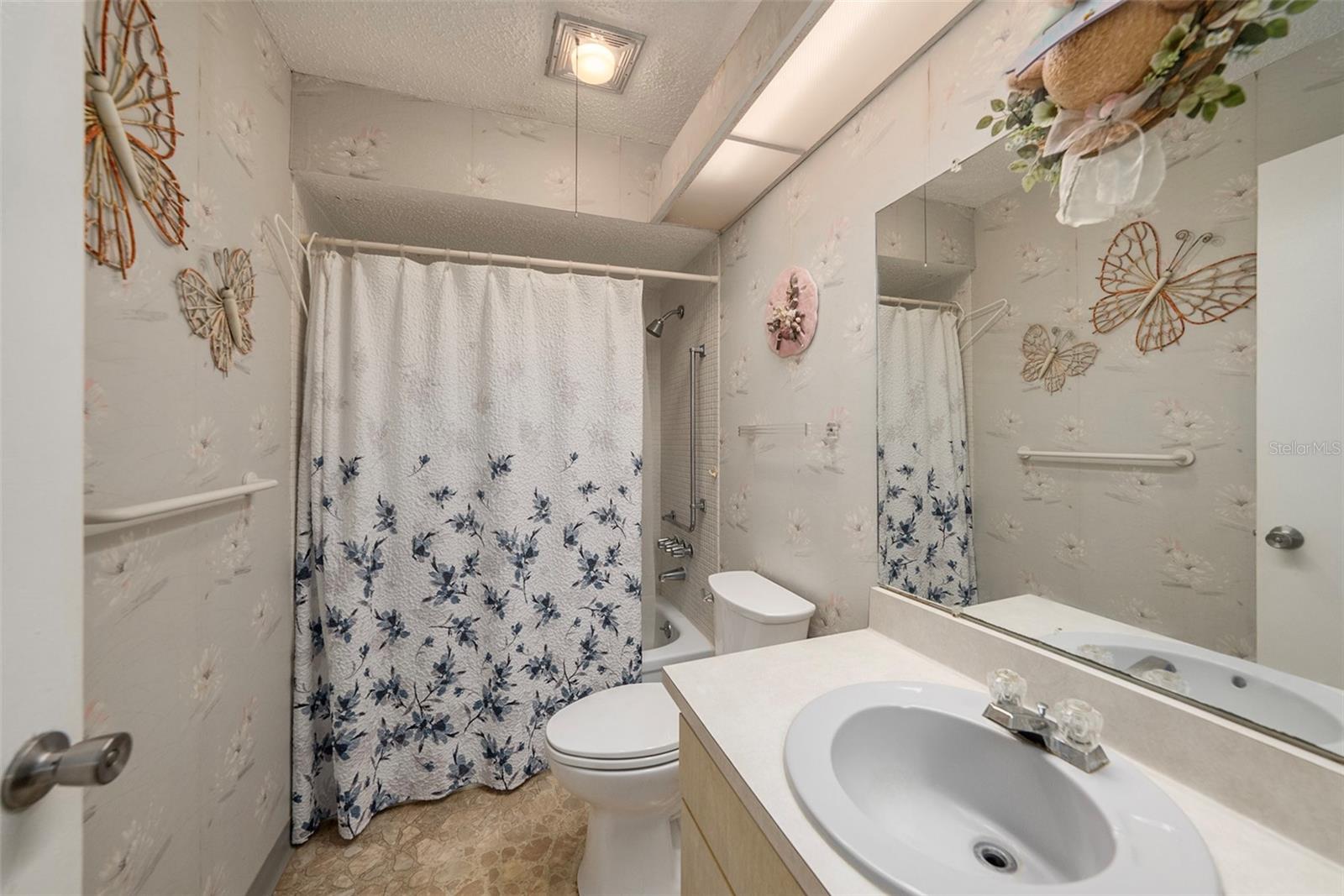 Image 12 of 21 For 2965 Flint Drive N 2965