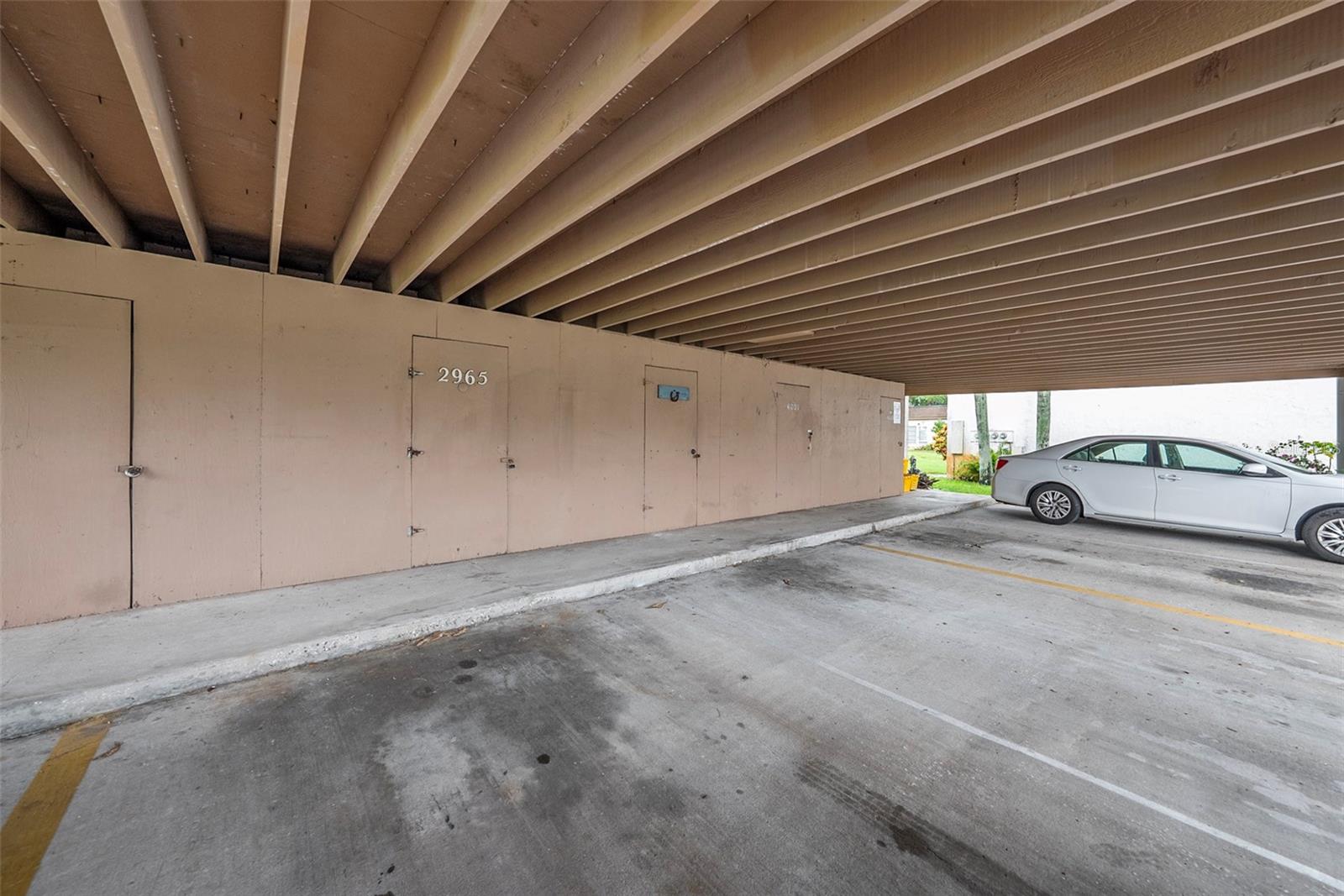 Image 19 of 21 For 2965 Flint Drive N 2965