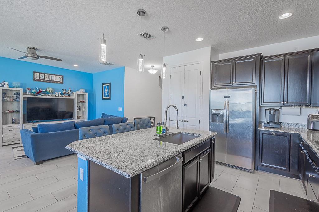 Image 10 of 37 For 420 Sapphire Drive