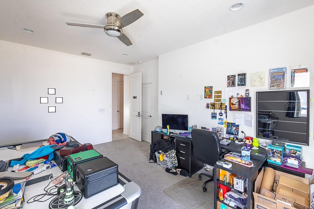 Image 22 of 37 For 420 Sapphire Drive