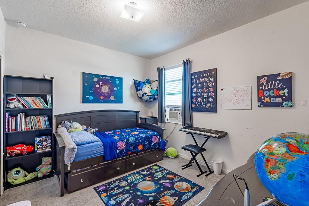 Image 26 of 37 For 420 Sapphire Drive