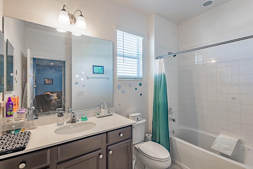 Image 28 of 37 For 420 Sapphire Drive