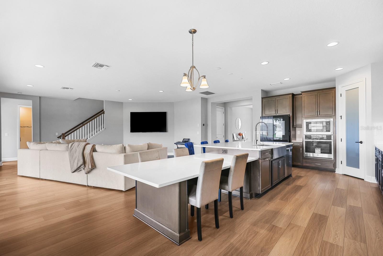 Listing photo id 11 for 12795 Fisherville Way