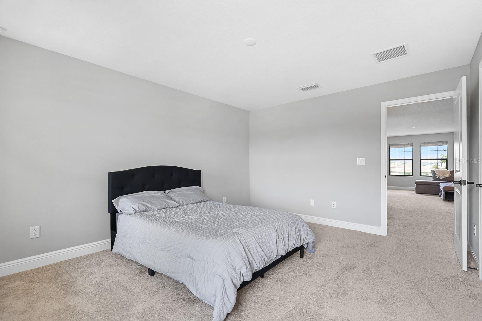 Listing photo id 26 for 12795 Fisherville Way