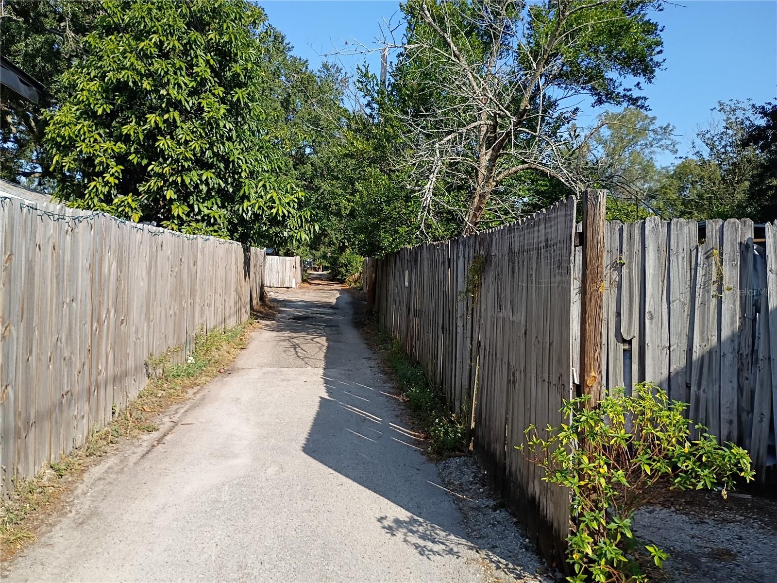 Image 10 of 10 For 705 Idlewild Avenue