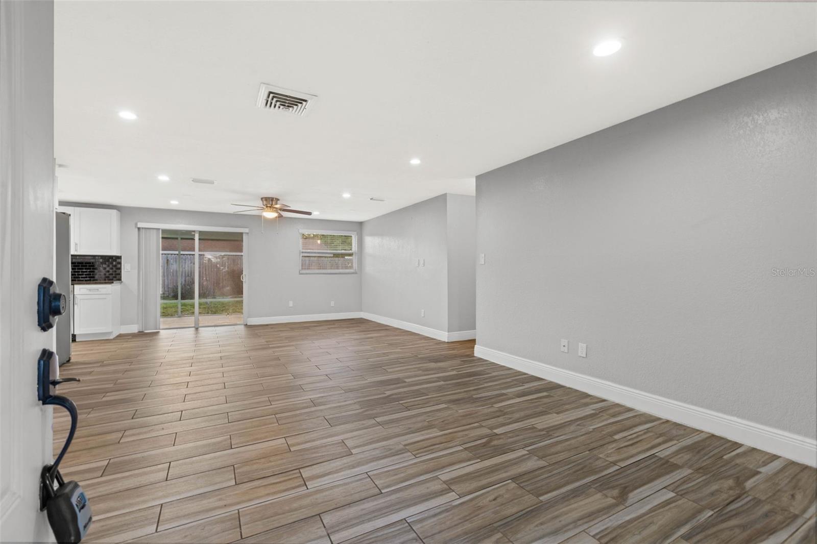 Image 2 of 21 For 14810 55th Way N