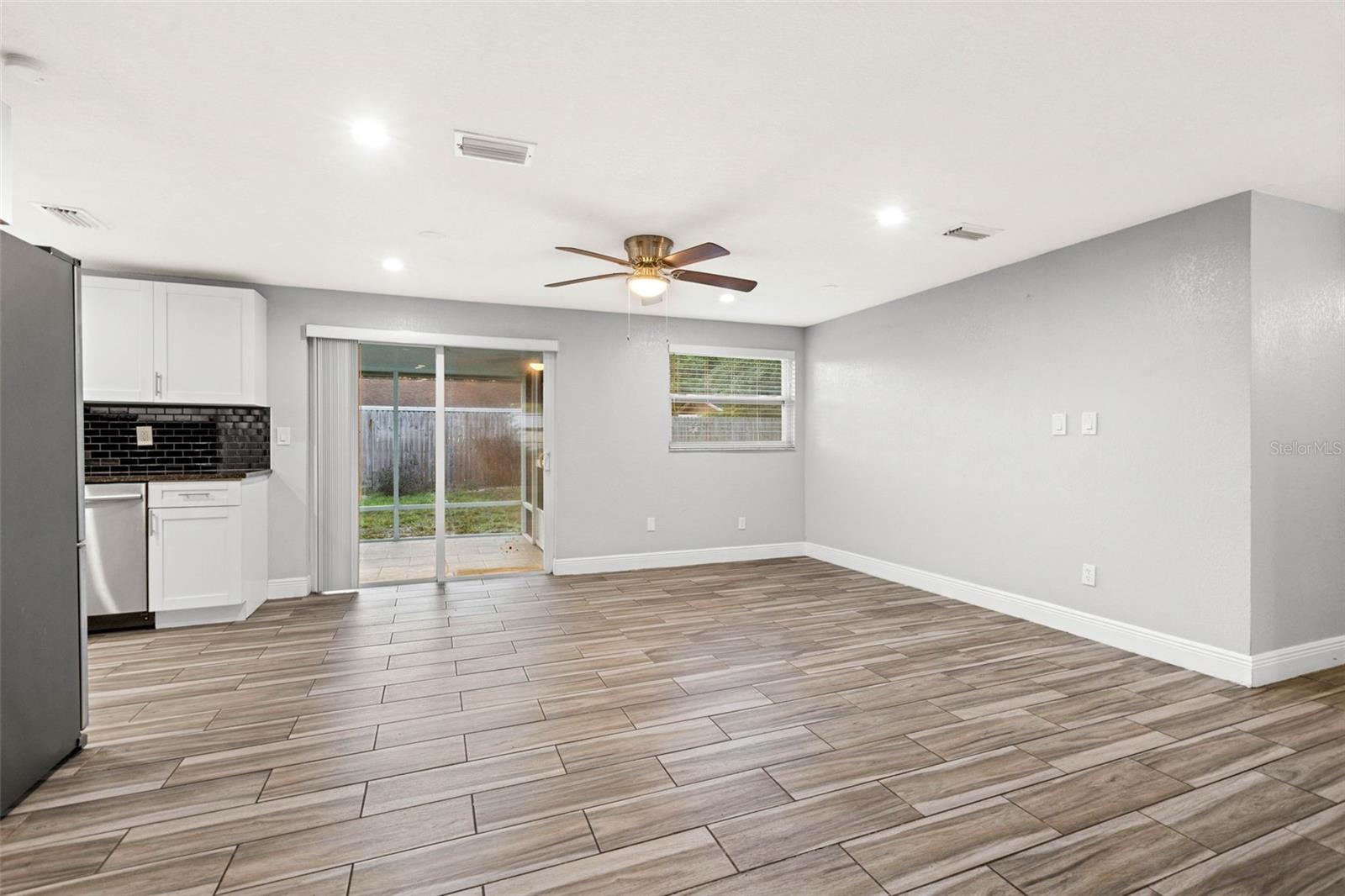 Image 5 of 21 For 14810 55th Way N