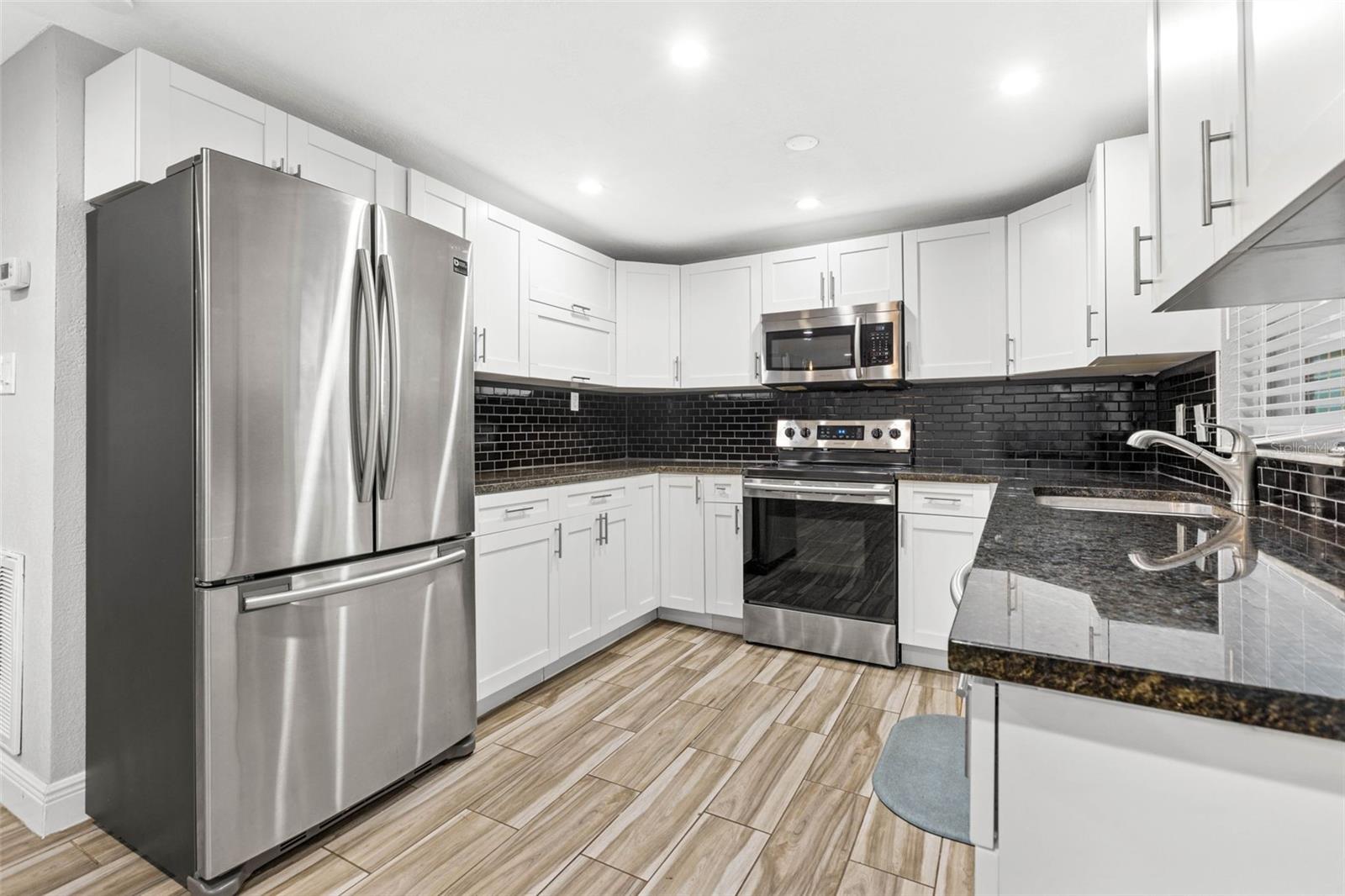 Image 9 of 21 For 14810 55th Way N