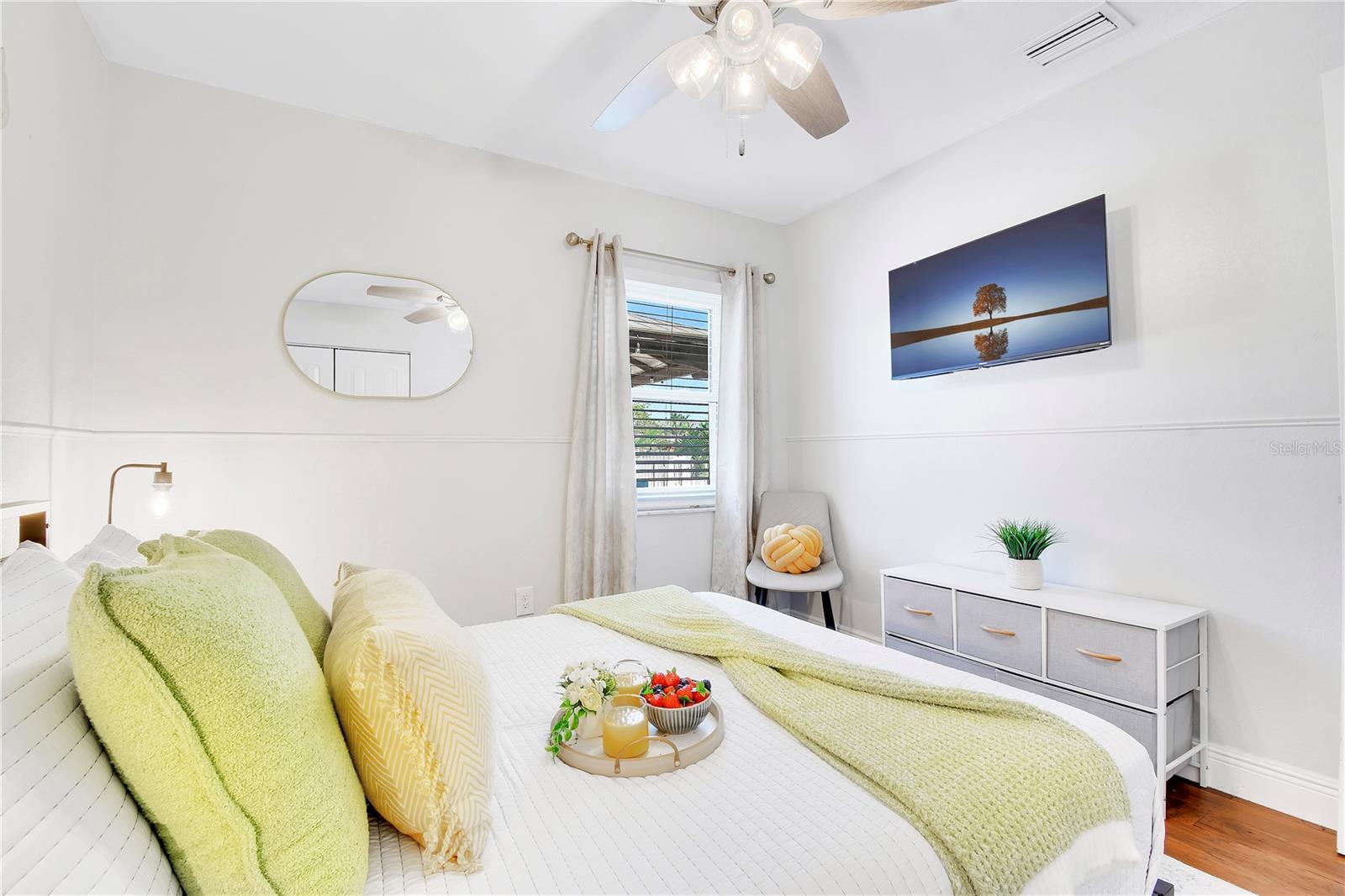 Image 12 of 53 For 5730 Imperial Key