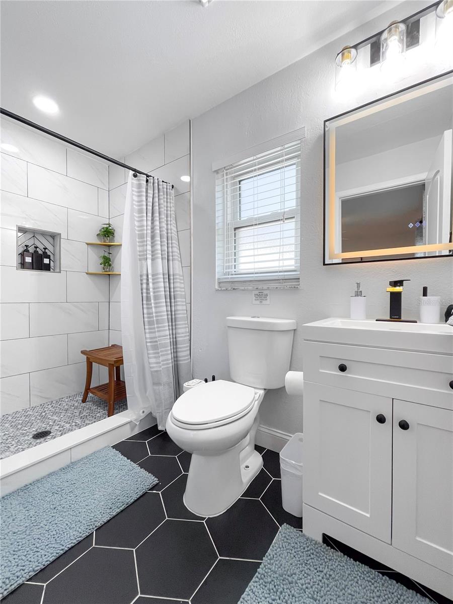 Image 47 of 53 For 5730 Imperial Key