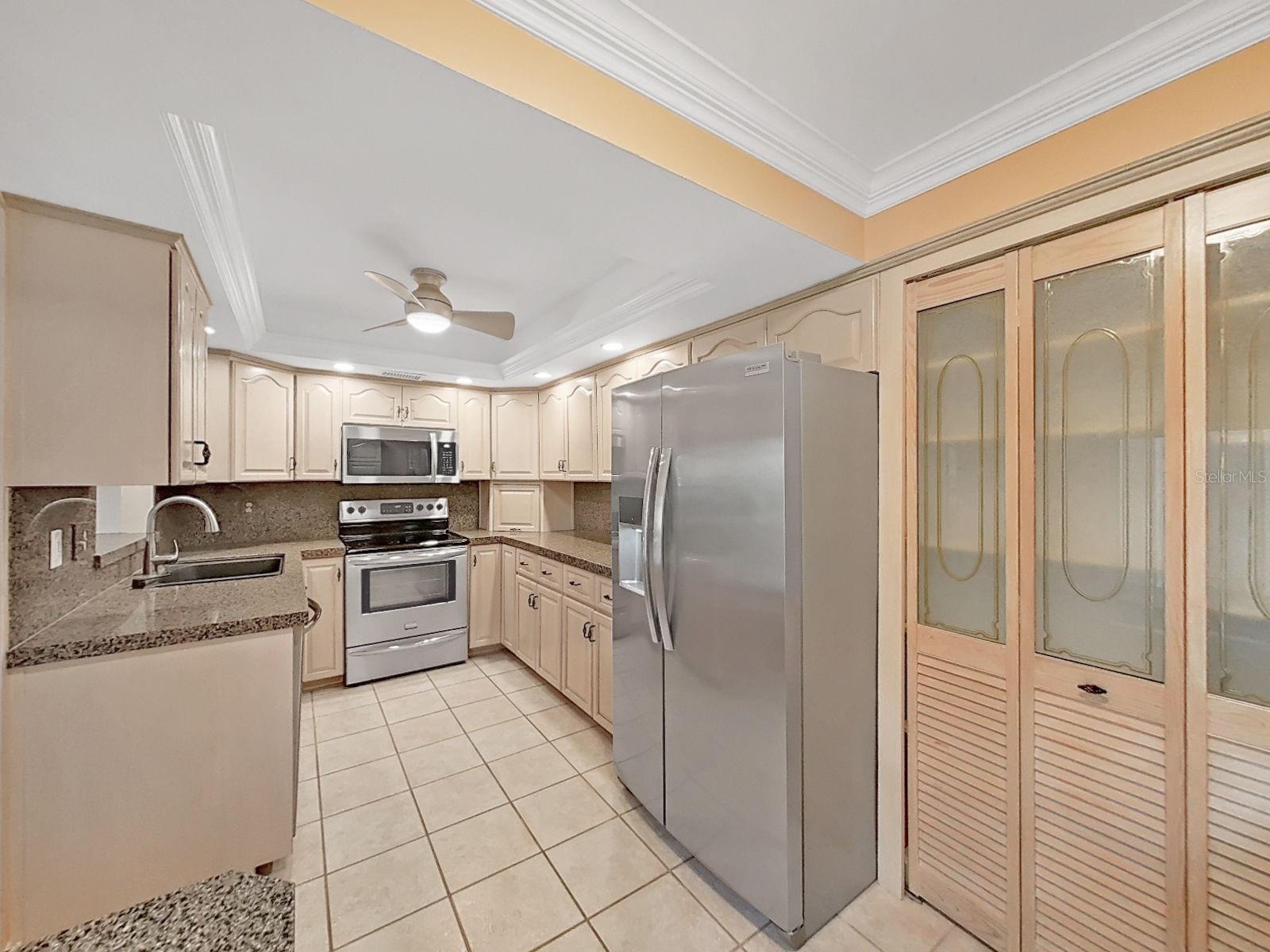 Image 9 of 27 For 700 Starkey Road 511