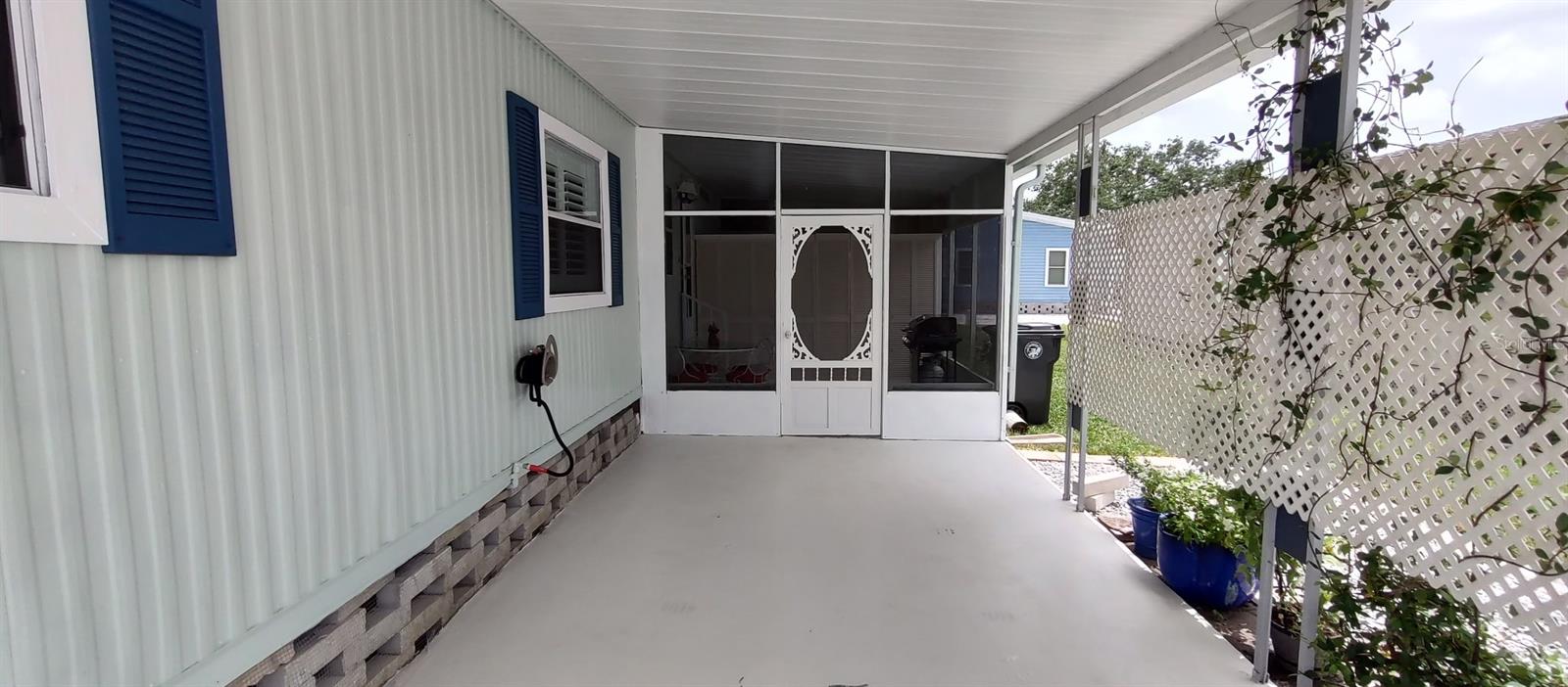 Image 15 of 21 For 123 Dolphin Drive S