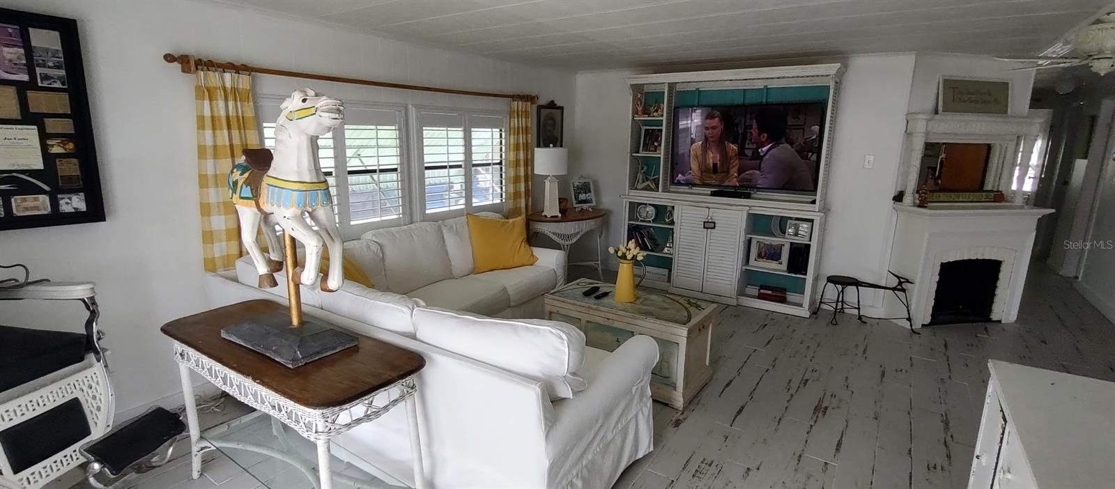 Image 20 of 21 For 123 Dolphin Drive S