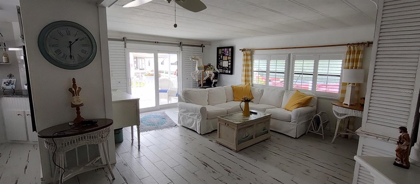 Image 5 of 21 For 123 Dolphin Drive S