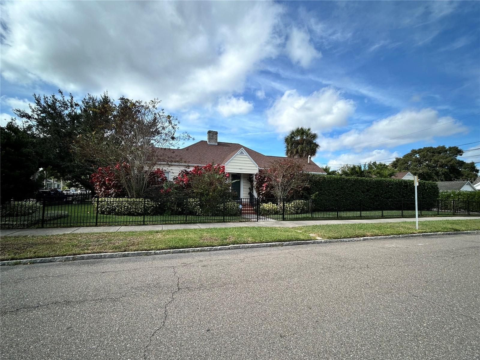 Details for 701 29th Avenue N, ST PETERSBURG, FL 33704