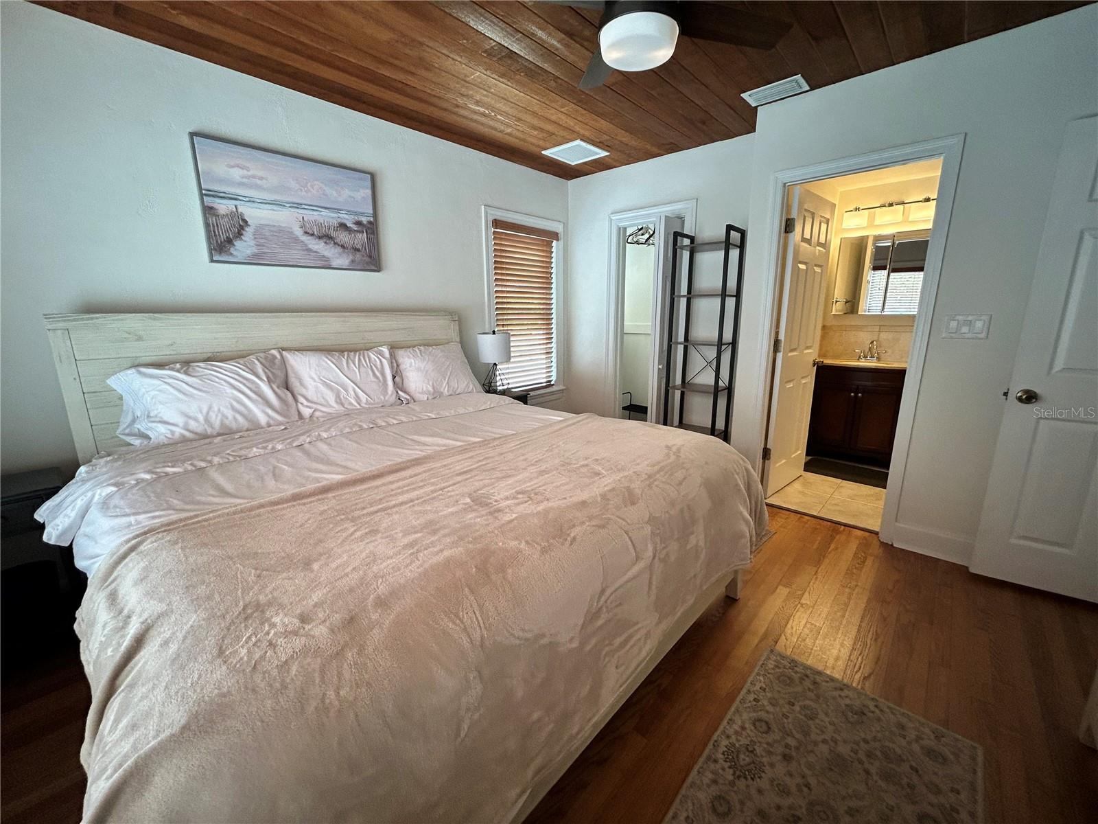 Image 12 of 20 For 701 29th Avenue N