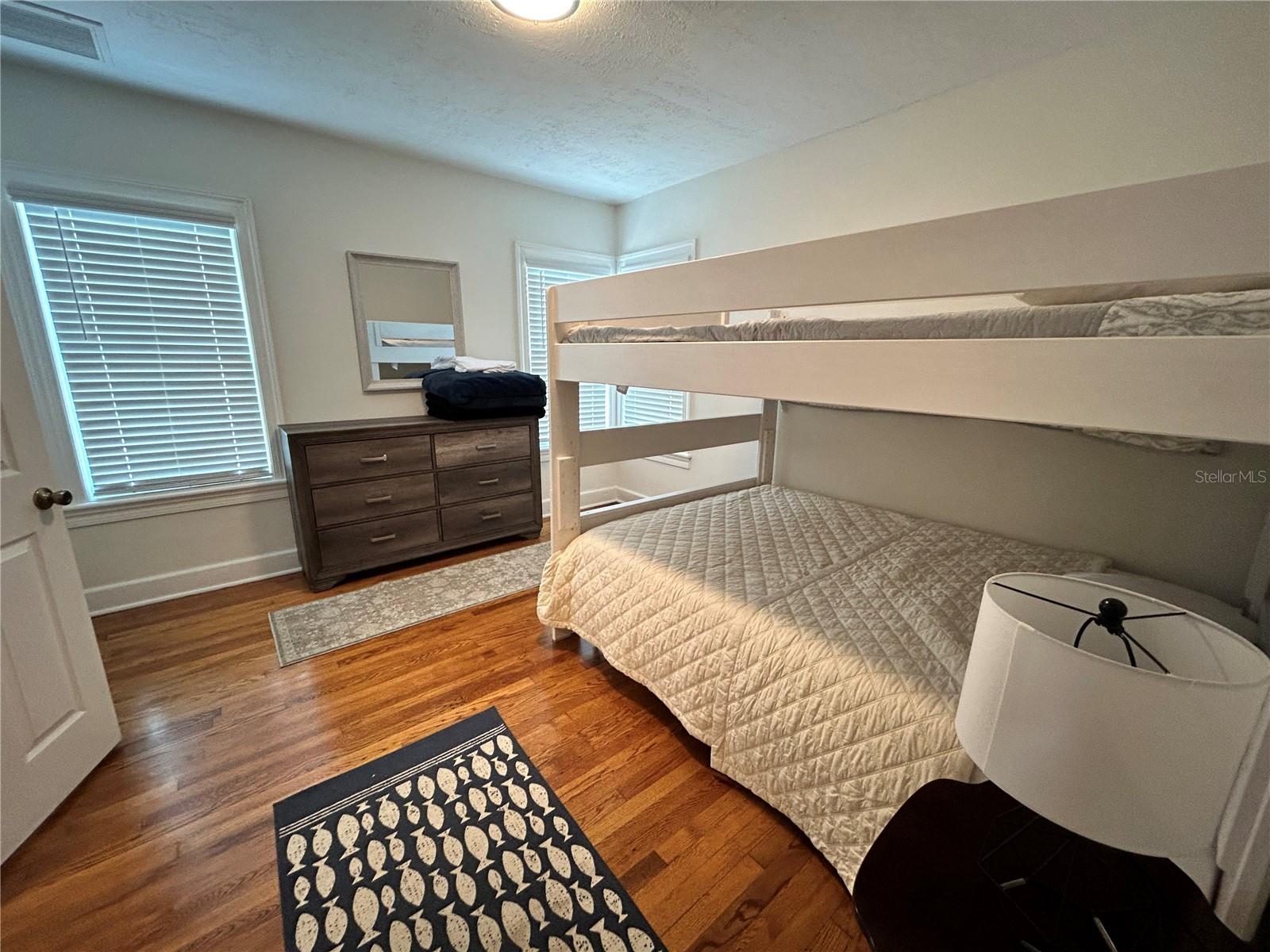 Image 14 of 20 For 701 29th Avenue N