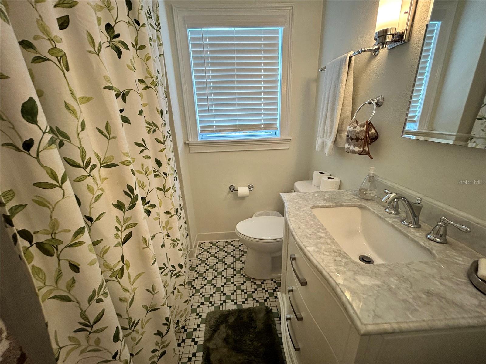 Image 16 of 20 For 701 29th Avenue N