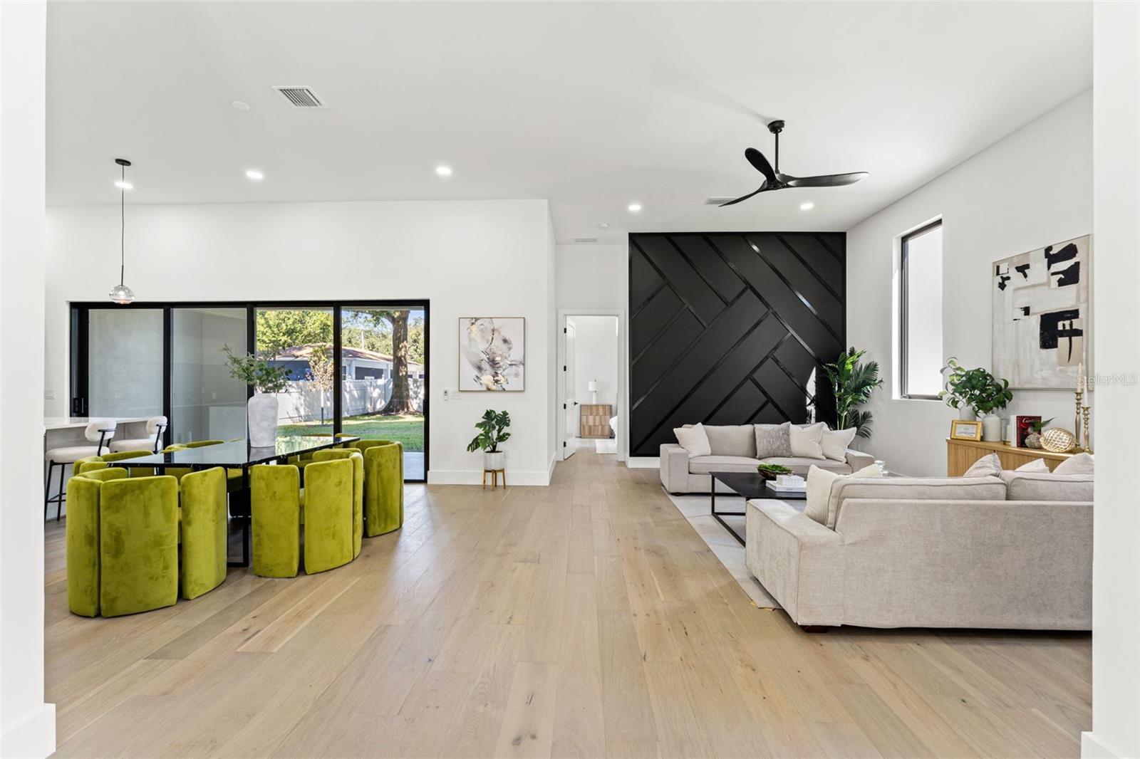 Image 11 of 81 For 3817 San Nicholas Street