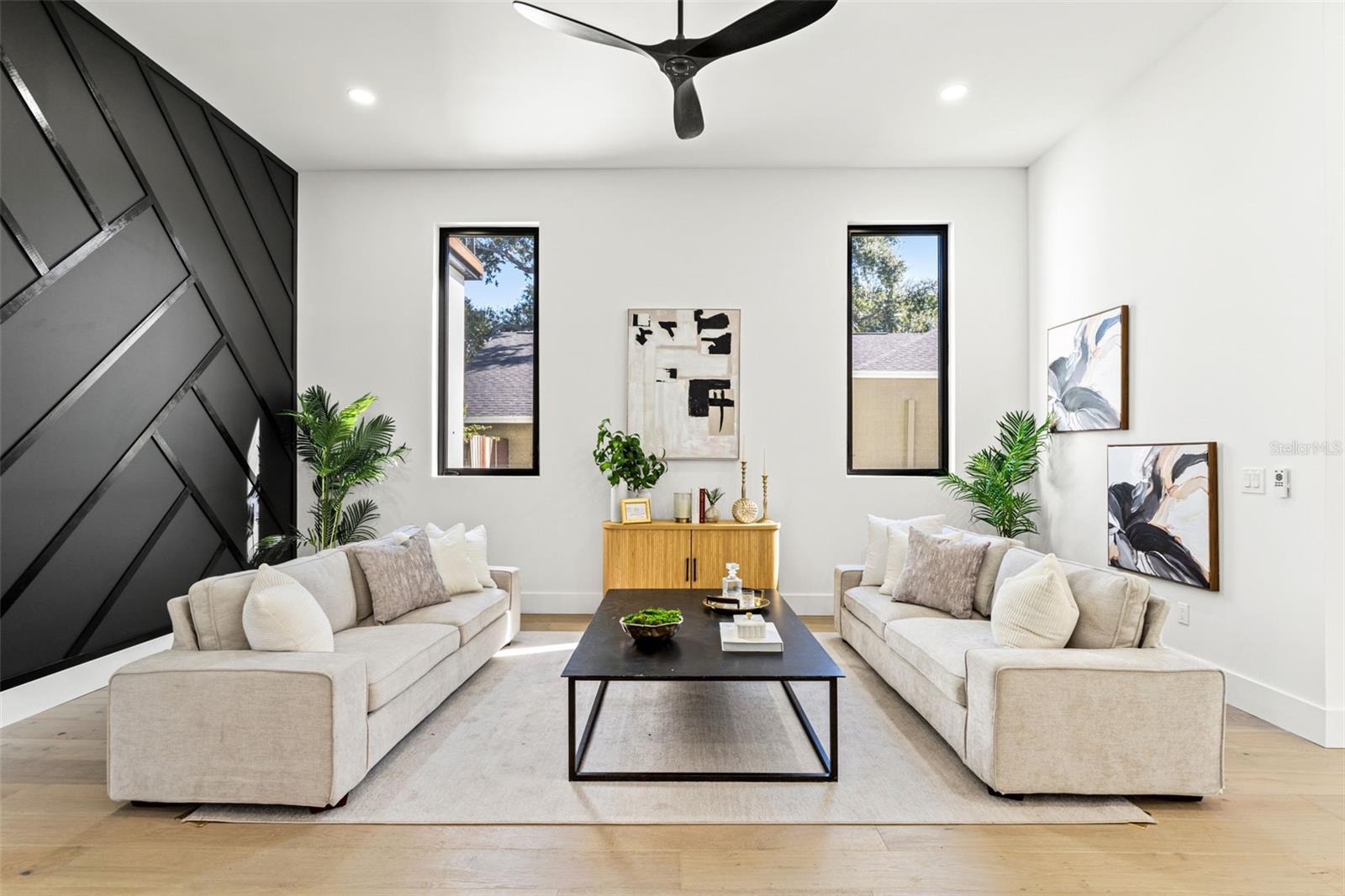 Image 12 of 81 For 3817 San Nicholas Street